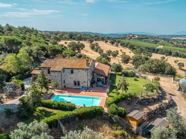 casa indipendente in vendita a Scansano