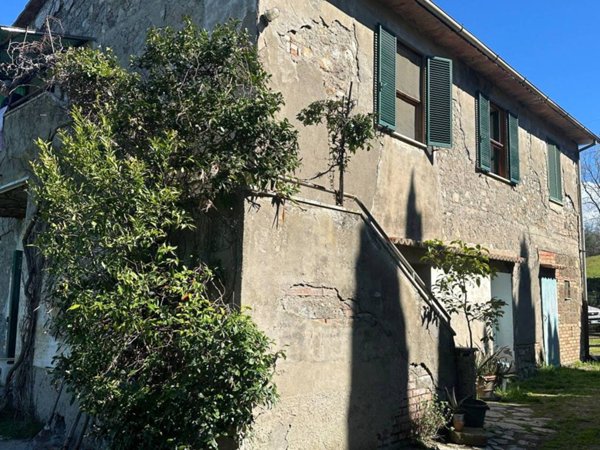 casa indipendente in vendita a Scansano in zona Baccinello