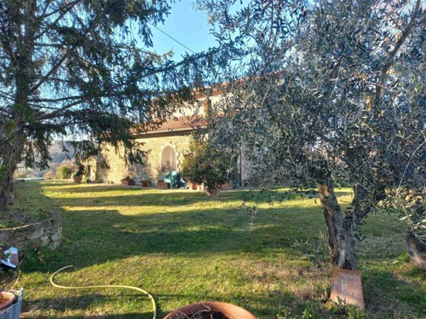 casa indipendente in vendita a Scansano