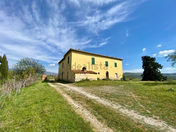 casa indipendente in vendita a Scansano in zona Baccinello