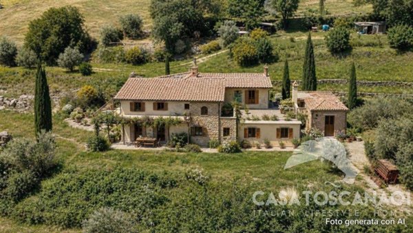 casa indipendente in vendita a Scansano