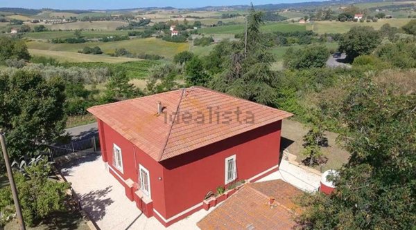 casa indipendente in vendita a Scansano