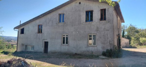 casa indipendente in vendita a Scansano in zona Pomonte