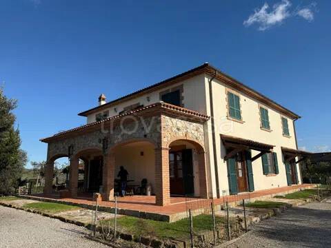 casa indipendente in vendita a Scansano in zona Pomonte
