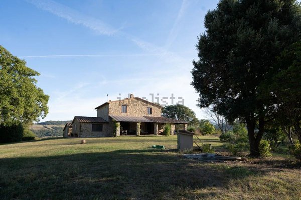 casa indipendente in vendita a Scansano