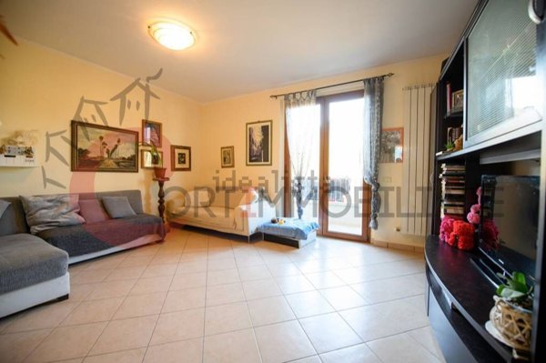 appartamento in vendita a Scarlino in zona Scarlino Scalo