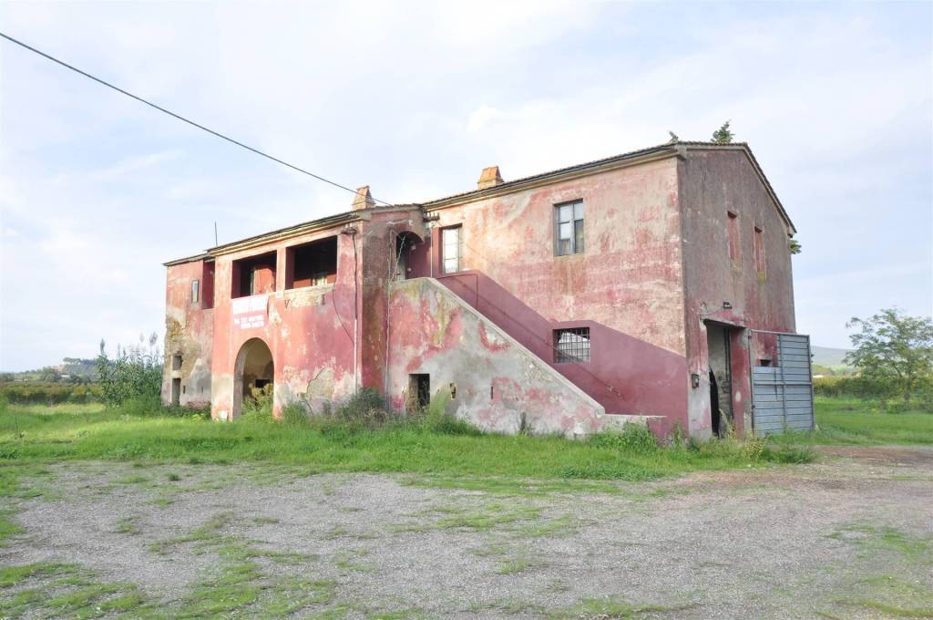 casa indipendente in vendita a Scarlino