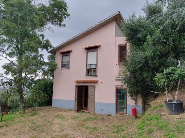 casa indipendente in vendita a Scarlino