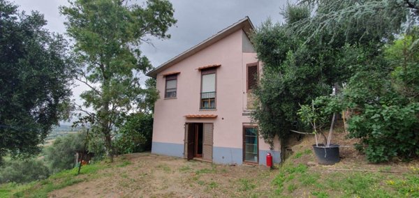 casa indipendente in vendita a Scarlino