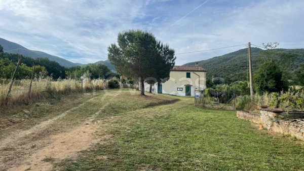 villa in vendita a Scarlino in zona Puntone