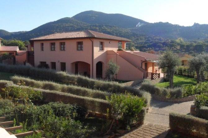 casa indipendente in vendita a Scarlino