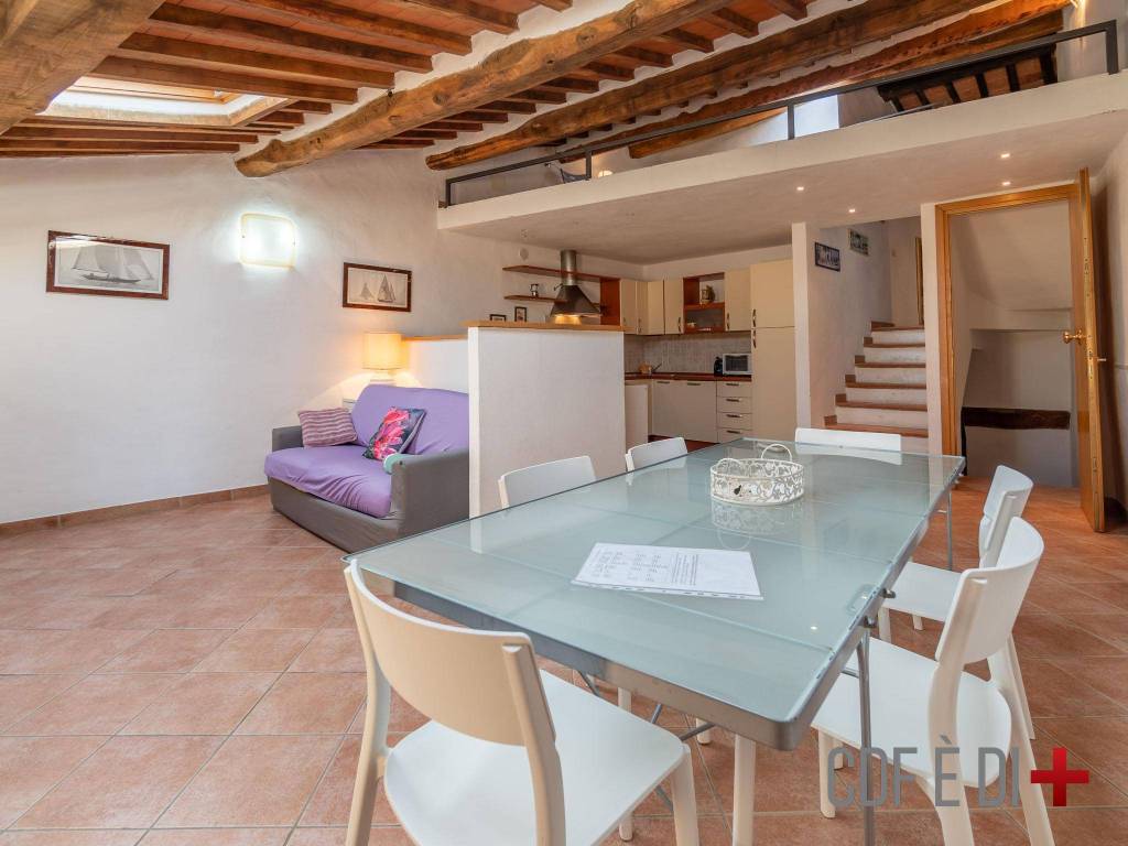 appartamento in vendita a Scarlino in zona Scarlino Scalo