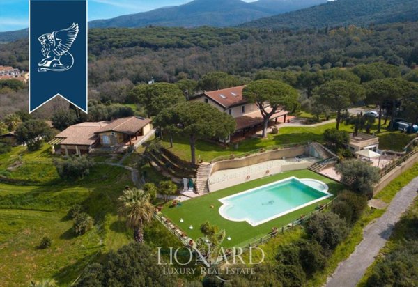 villa in vendita a Scarlino in zona Puntone