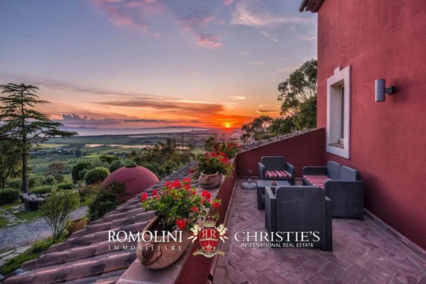 casa indipendente in vendita a Scarlino