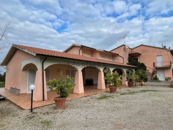 appartamento in vendita a Scarlino in zona Puntone