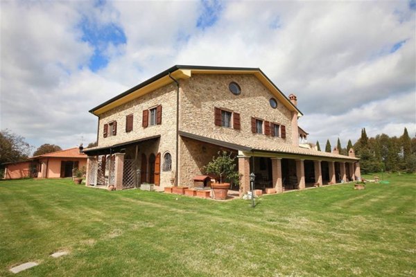 casa indipendente in vendita a Scarlino