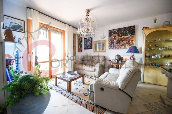 appartamento in vendita a Scarlino in zona Puntone