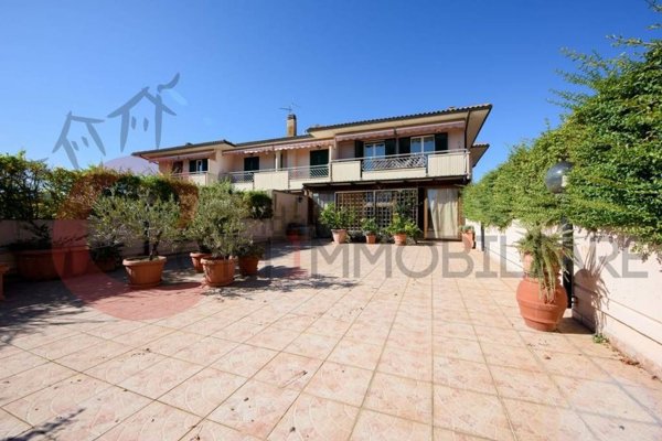 casa indipendente in vendita a Scarlino in zona Scarlino Scalo