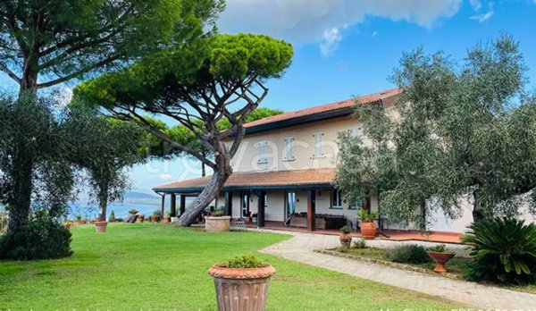 casa indipendente in vendita a Scarlino in zona Puntone