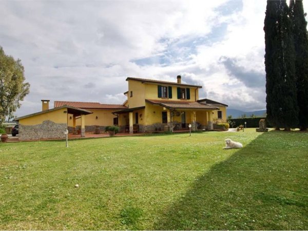 casa indipendente in vendita a Scarlino in zona Puntone