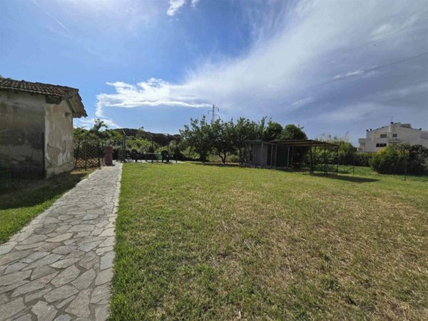 appartamento in vendita a Scarlino in zona Scarlino Scalo