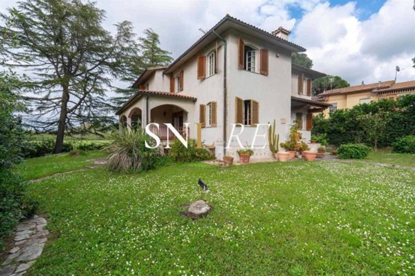 casa indipendente in vendita a Scarlino in zona Puntone