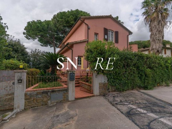 casa indipendente in vendita a Scarlino in zona Puntone