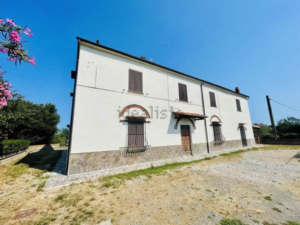 appartamento in vendita a Scarlino in zona Puntone