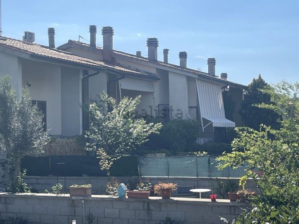 appartamento in vendita a Scarlino in zona Scarlino Scalo