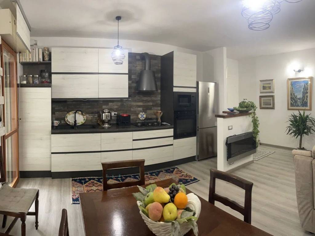 appartamento in vendita a Scarlino in zona Scarlino Scalo