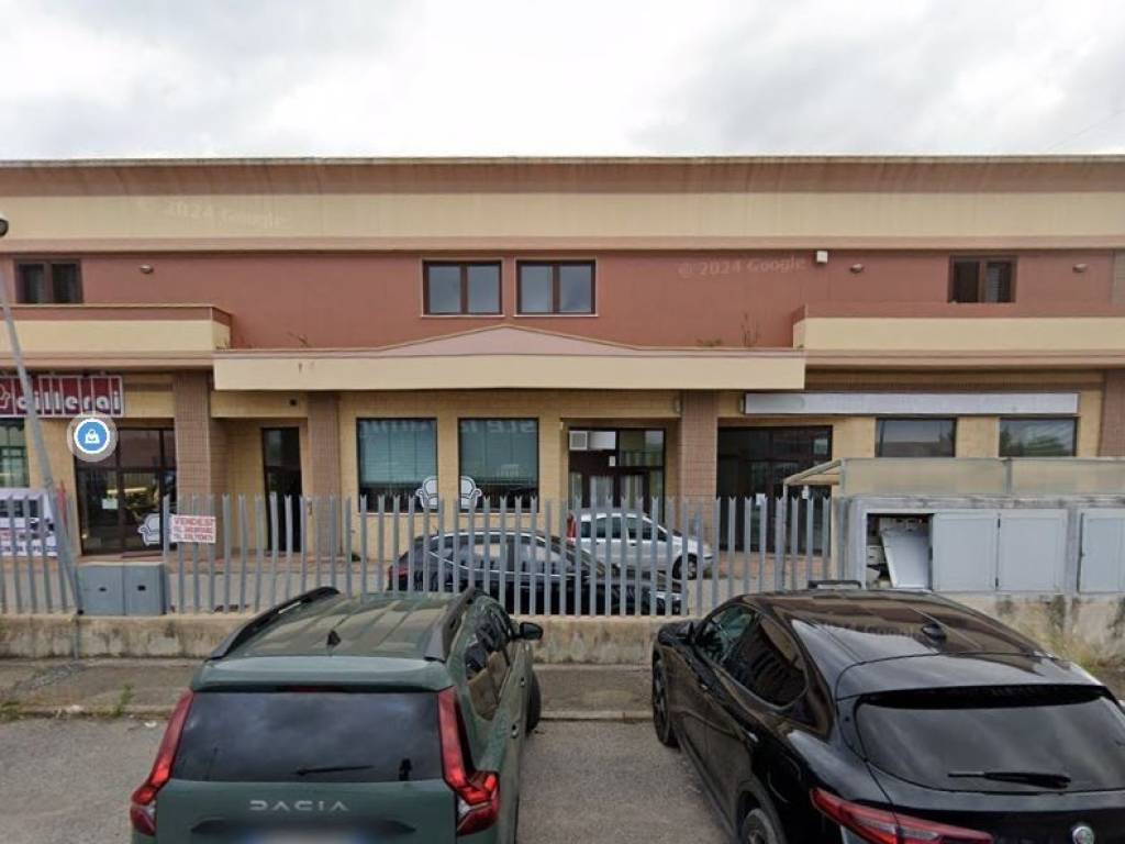 negozio in vendita a Scarlino in zona Scarlino Scalo