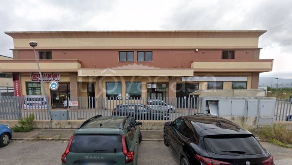 negozio in vendita a Scarlino in zona Scarlino Scalo