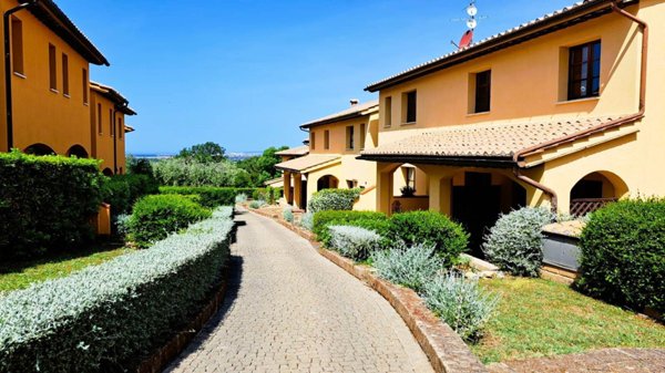 appartamento in vendita a Scarlino in zona Puntone