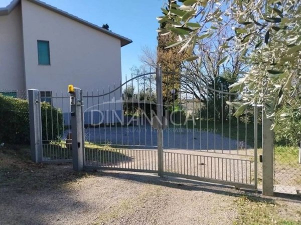 casa indipendente in vendita a Scarlino in zona Puntone