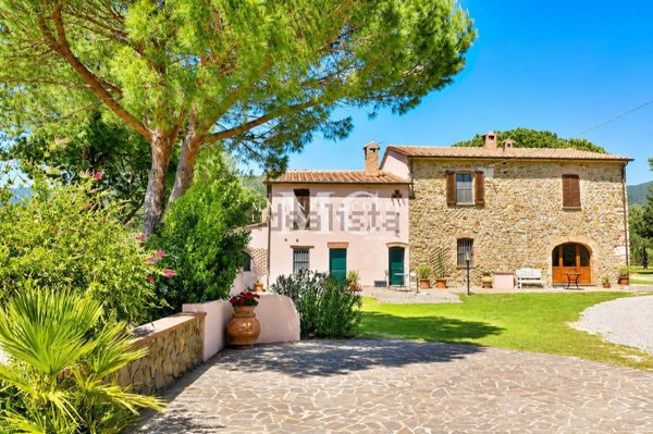 casale in vendita a Scarlino