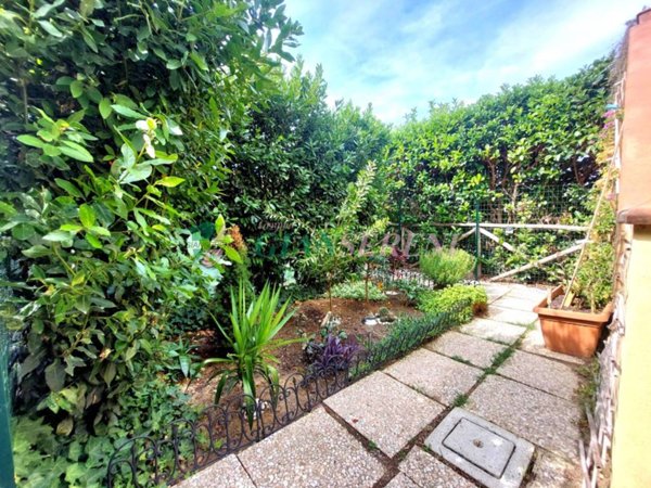 appartamento in vendita a Scarlino in zona Scarlino Scalo