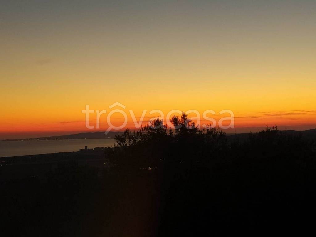 casa indipendente in vendita a Scarlino in zona Puntone