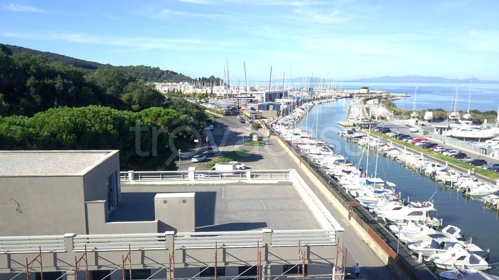 appartamento in vendita a Scarlino in zona Puntone