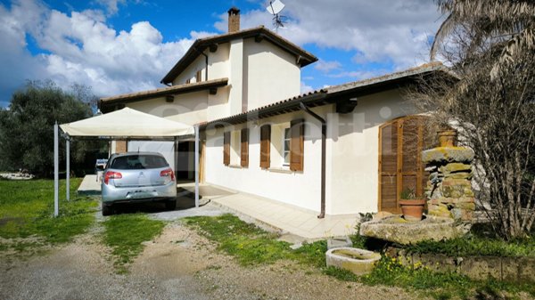 casa indipendente in vendita a Scarlino