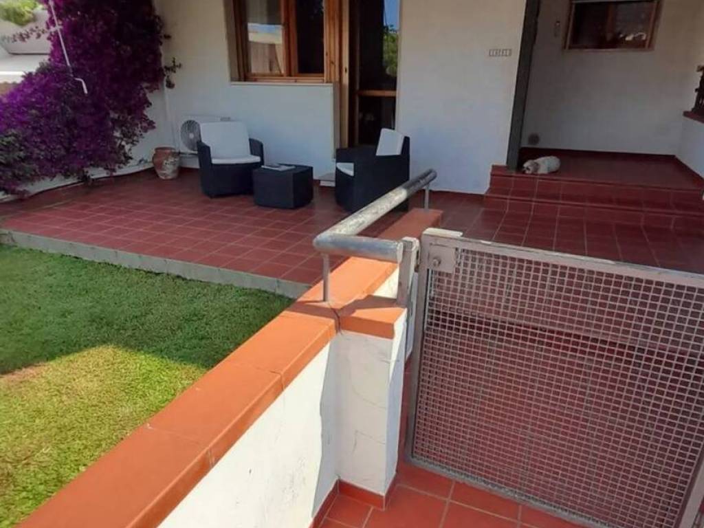 appartamento in vendita a Scarlino in zona Puntone