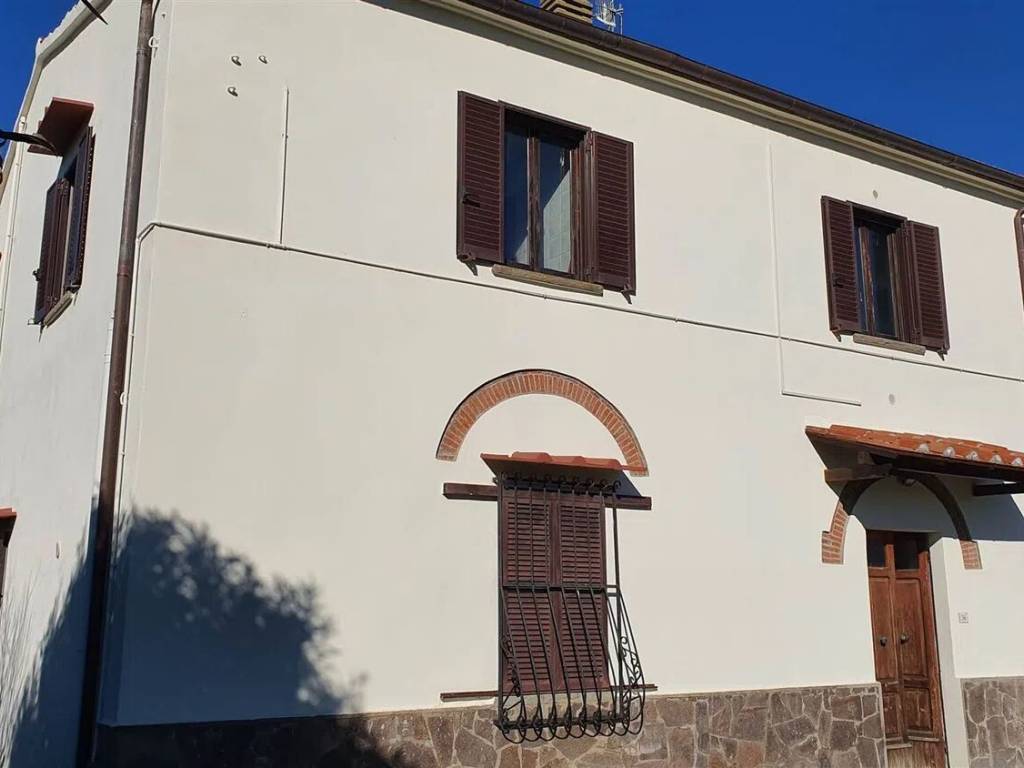 appartamento in vendita a Scarlino in zona Puntone