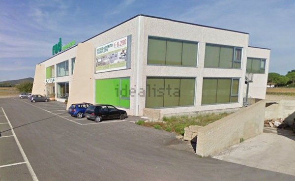 locale di sgombero in vendita a Scarlino in zona Scarlino Scalo