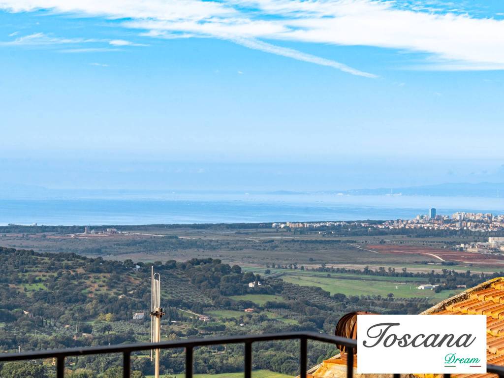 appartamento in vendita a Scarlino in zona Scarlino Scalo