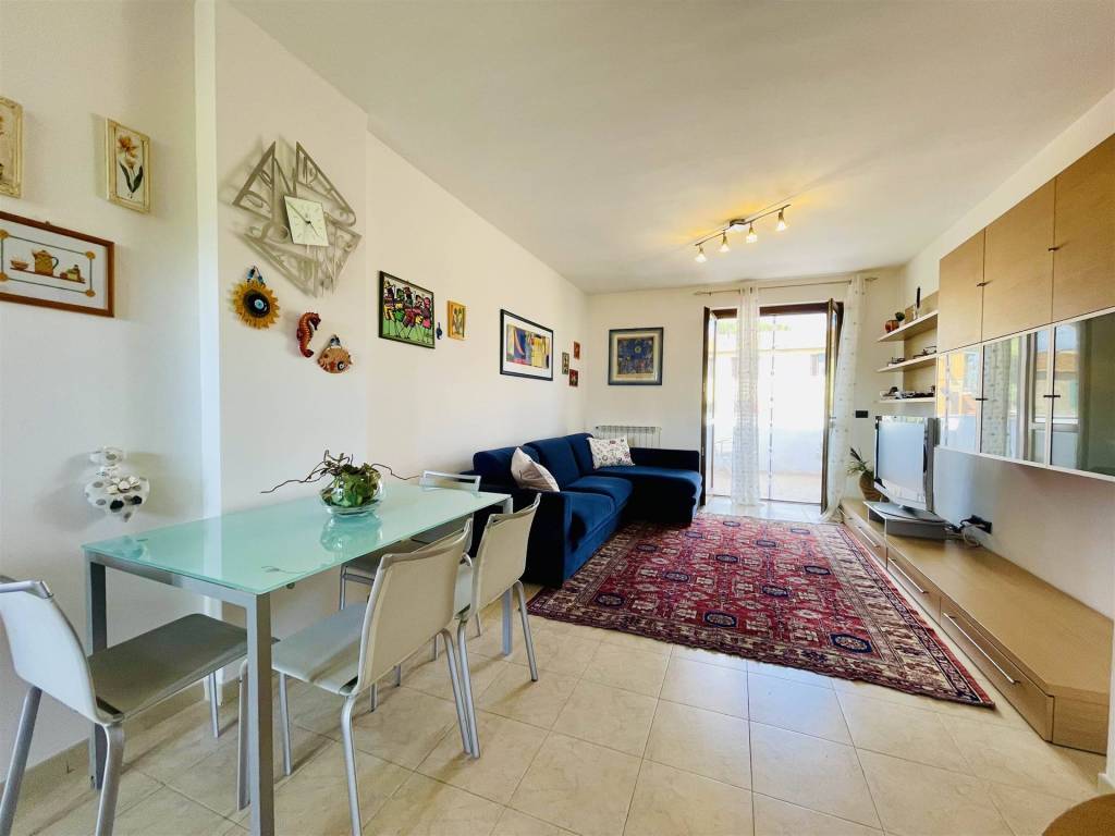 appartamento in vendita a Scarlino in zona Le Case