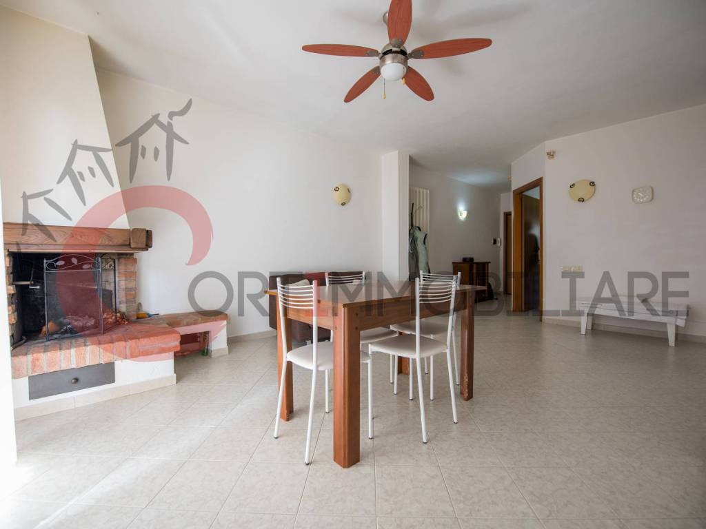 appartamento in vendita a Scarlino in zona Scarlino Scalo