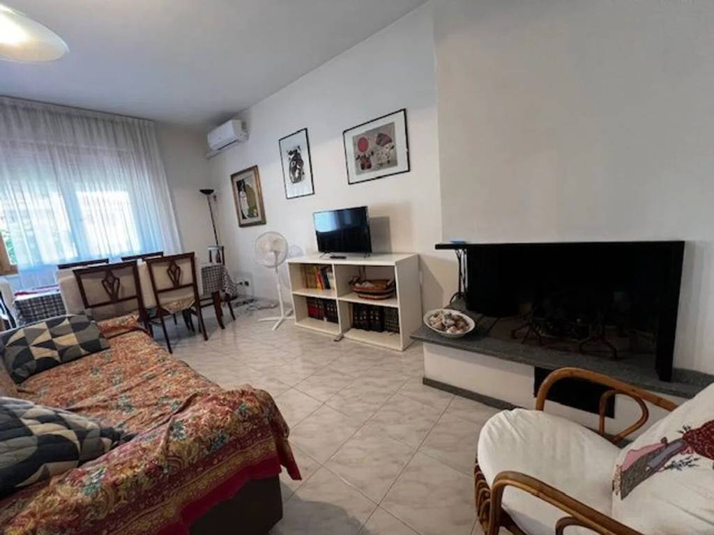 appartamento in vendita a Scarlino in zona Puntone