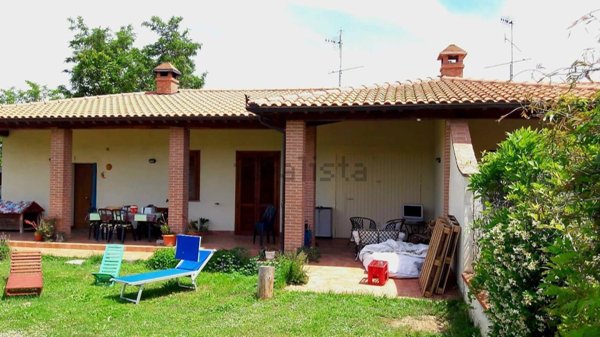 pentavano in vendita a Scarlino