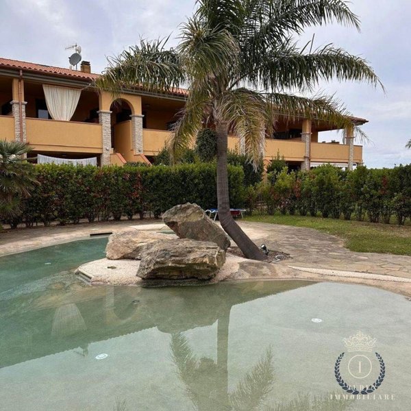 appartamento in vendita a Scarlino in zona Puntone