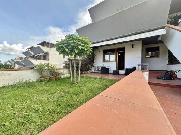 appartamento in vendita a Scarlino in zona Puntone