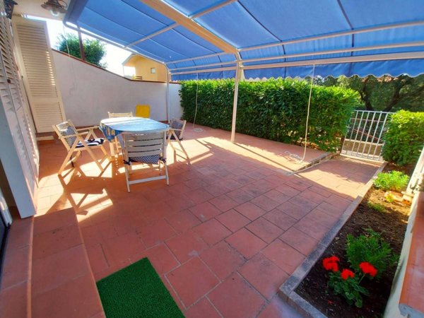 appartamento in vendita a Scarlino in zona Puntone